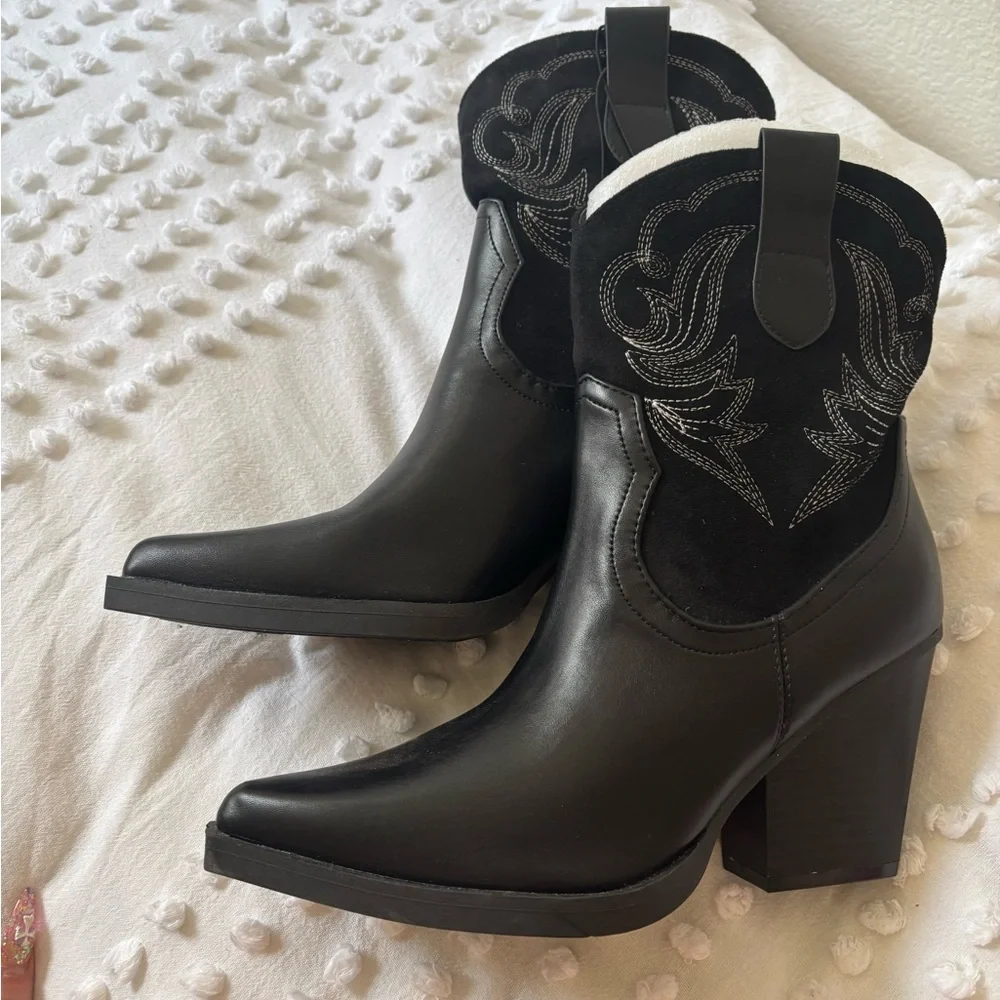 Black Western Ankle Boots - Picture 2 of 4